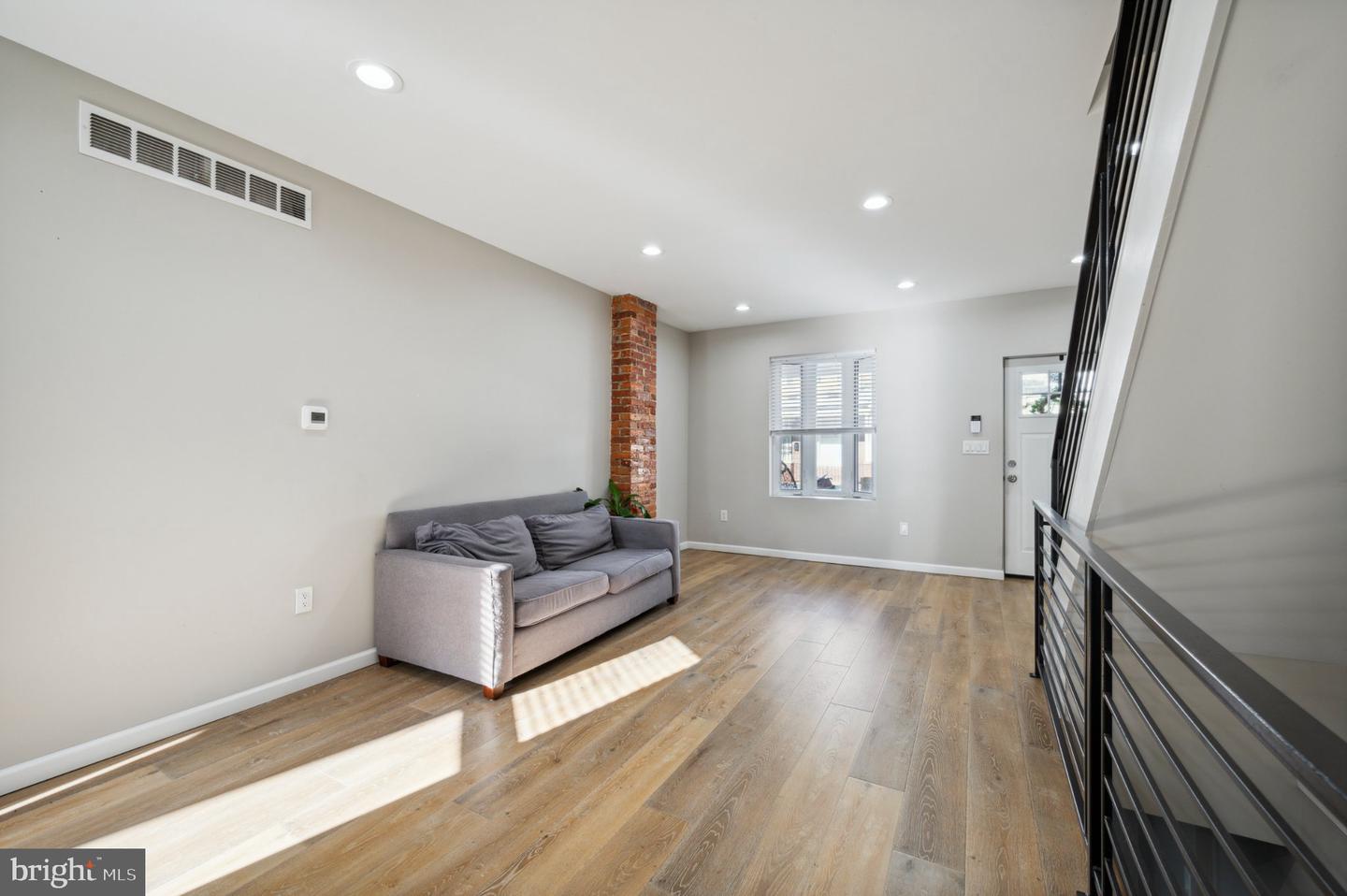 5212 Reinhard St Property Photo 8