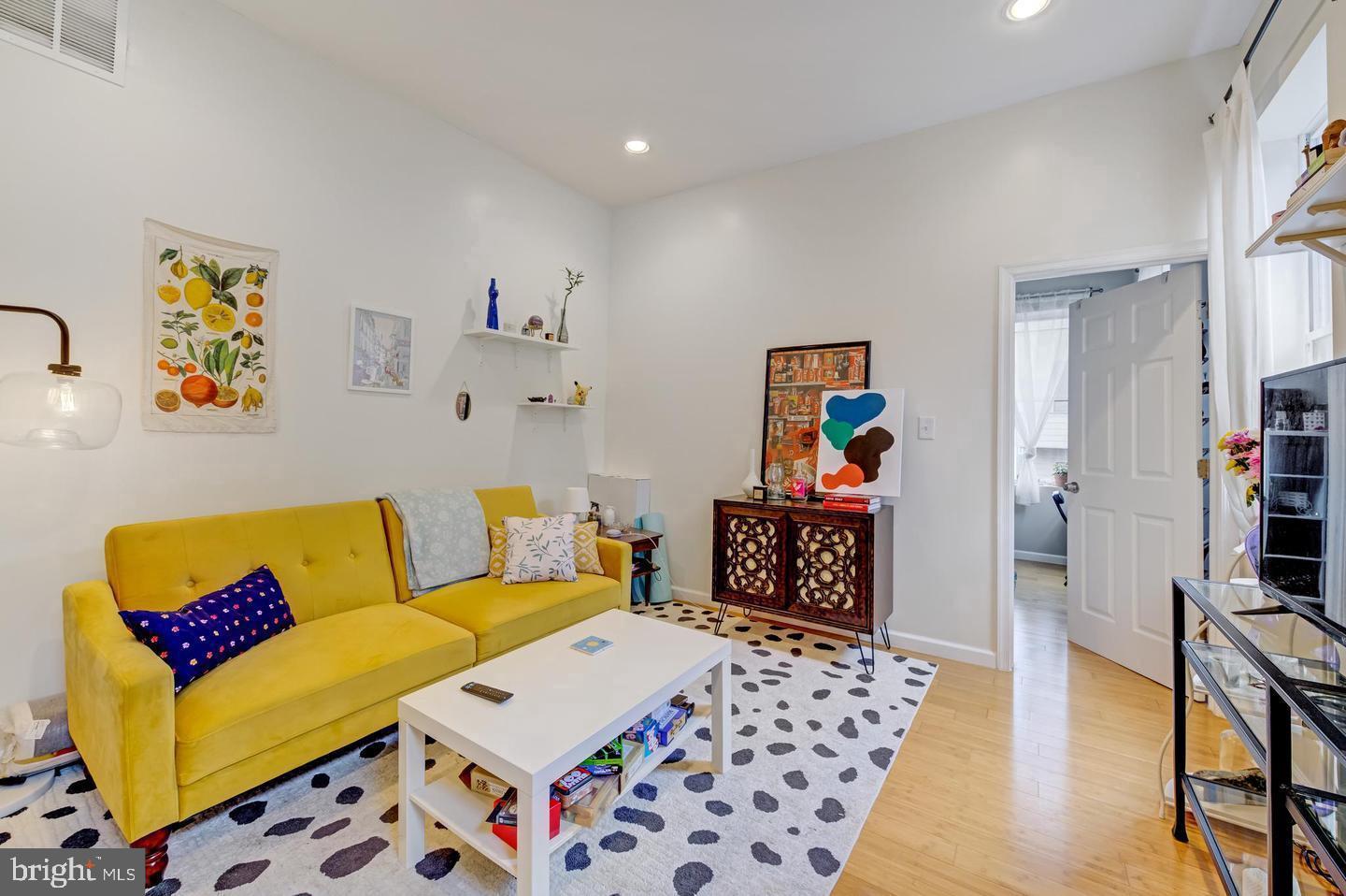 2452 Frankford Ave #2 Property Photo 5