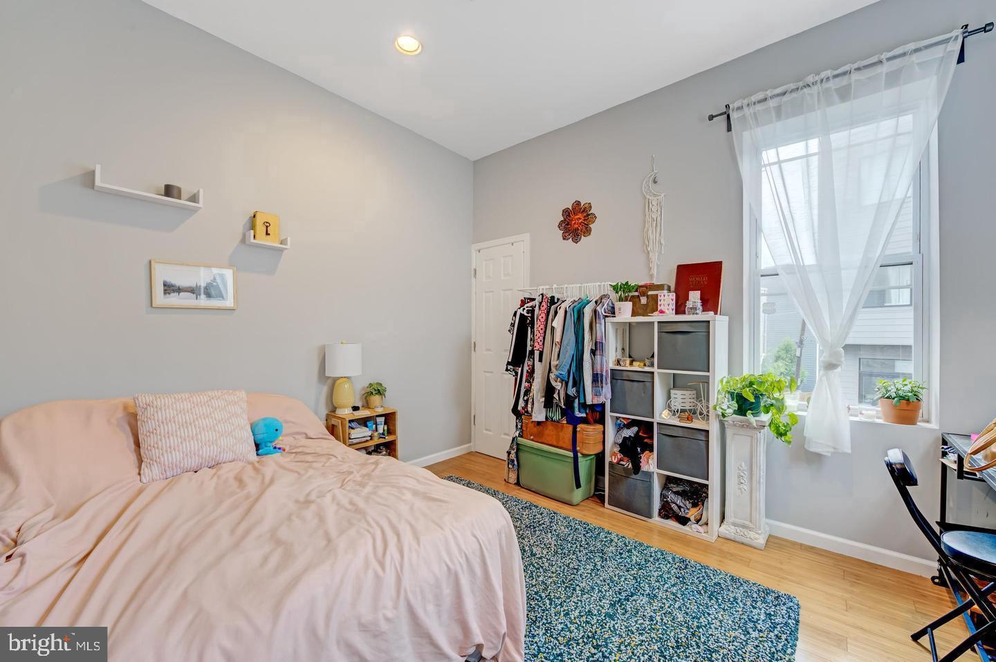 2452 Frankford Ave #2 Property Photo 10