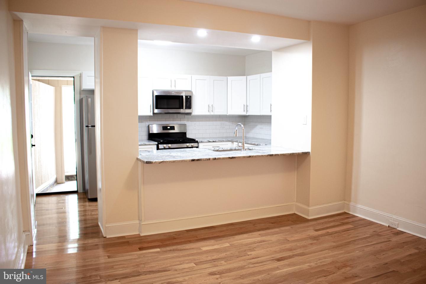 404 Delmar St Property Photo 4