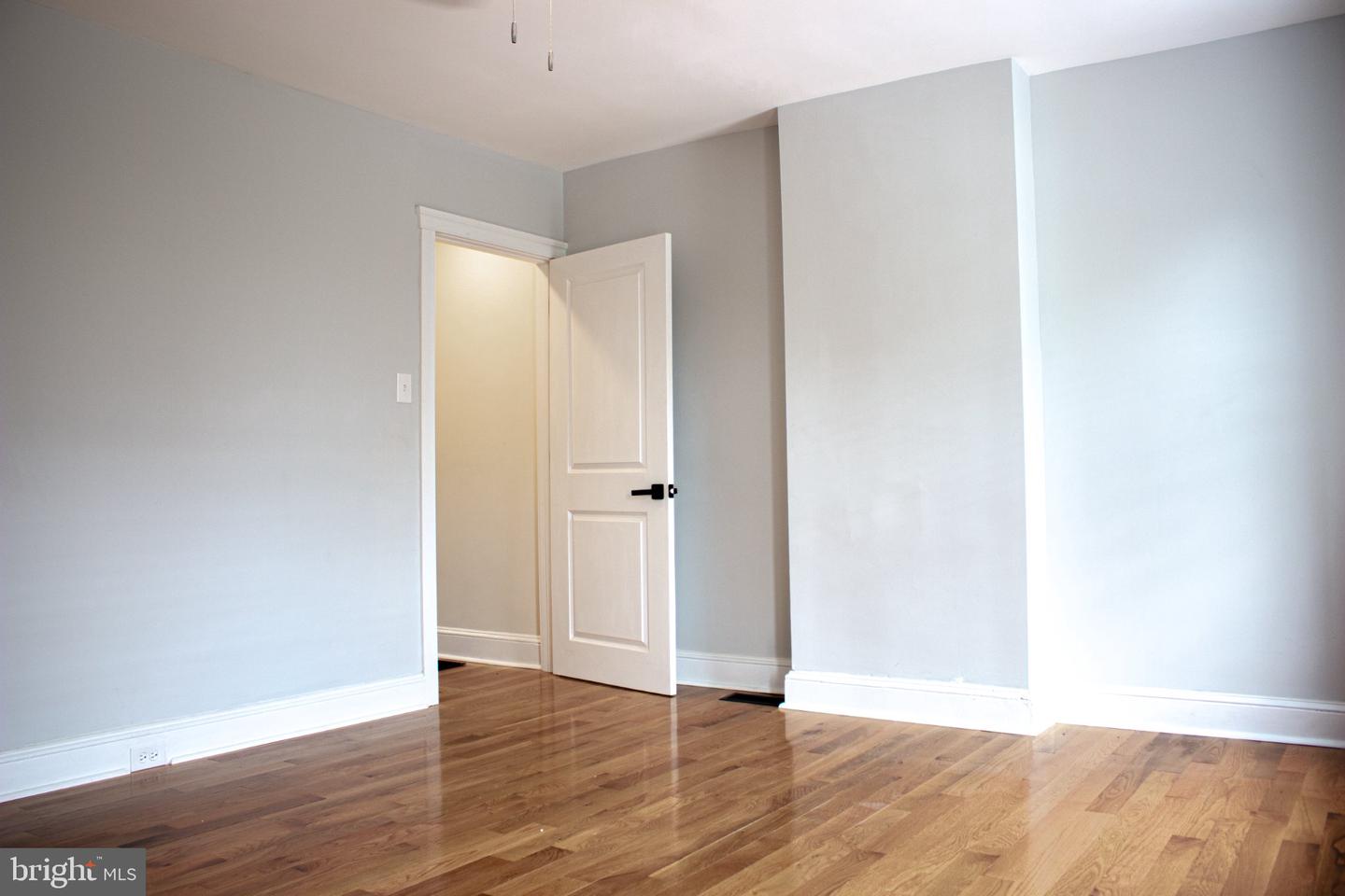 404 Delmar St Property Photo 15