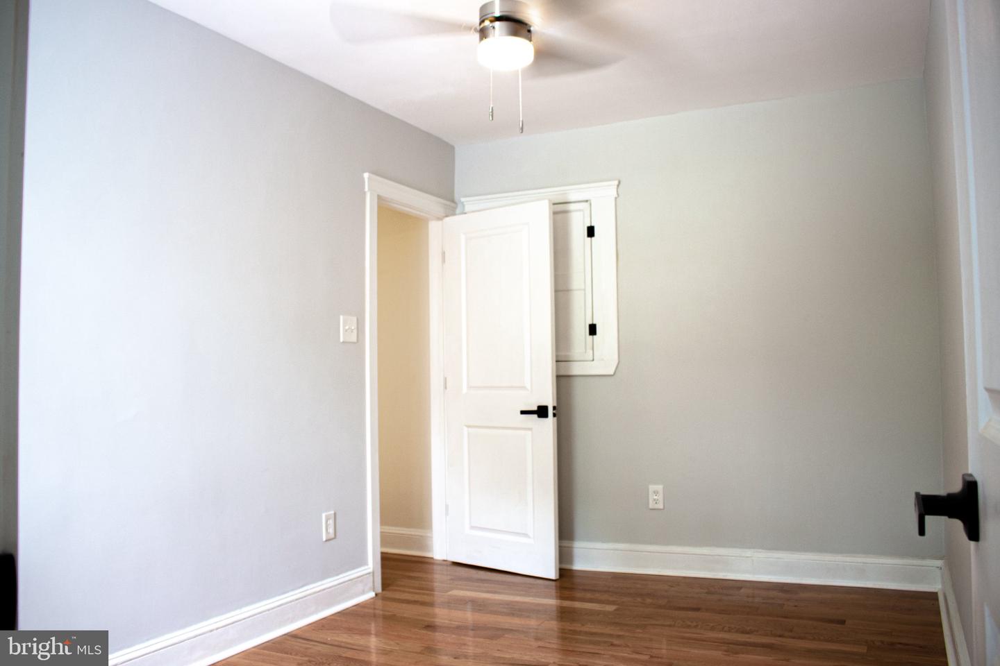 404 Delmar St Property Photo 18