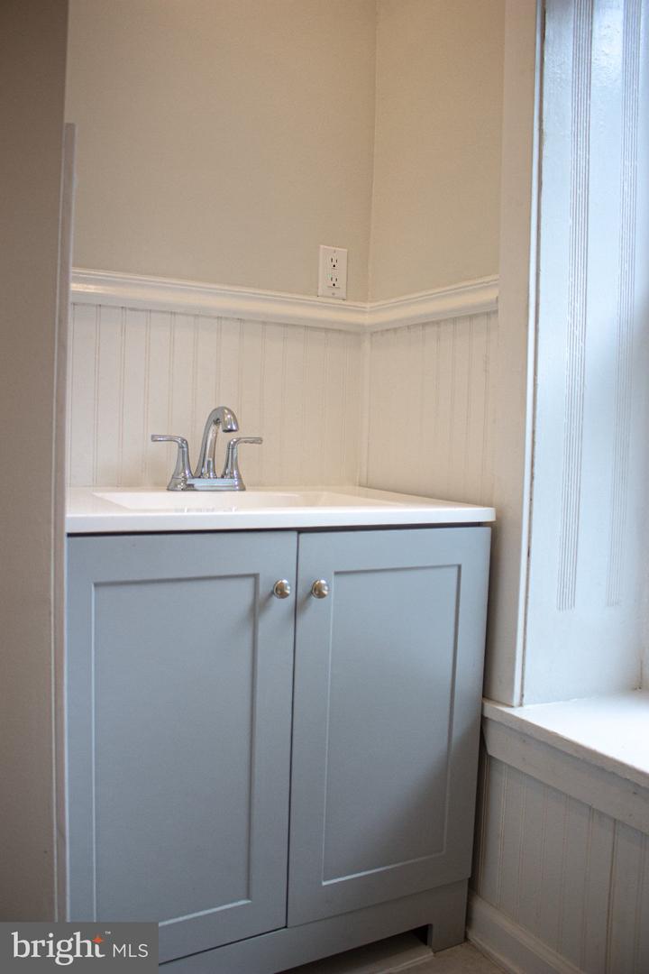 404 Delmar St Property Photo 26