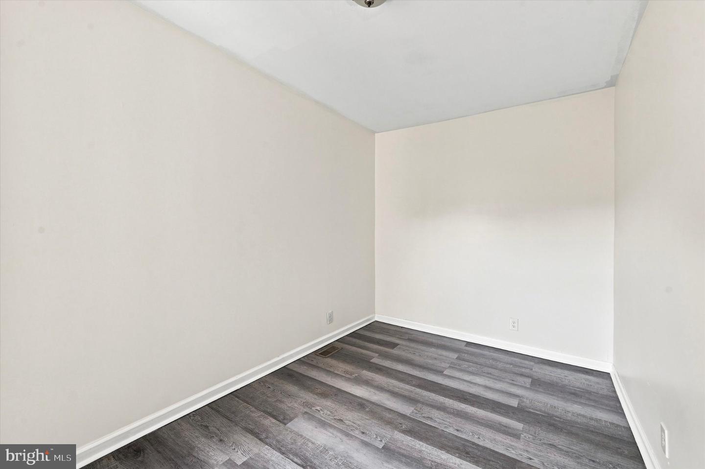 6070 Upland St Property Photo 21