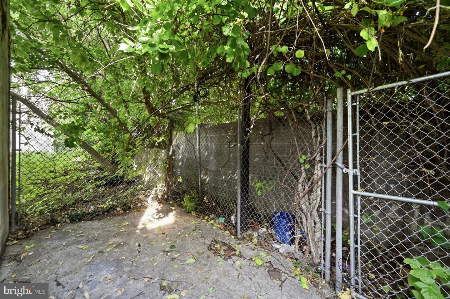 6070 Upland St Property Photo 26