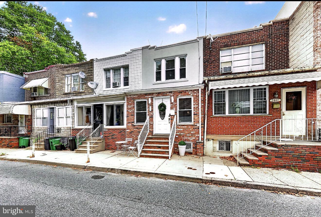 2815 S Smedley St Property Photo 2