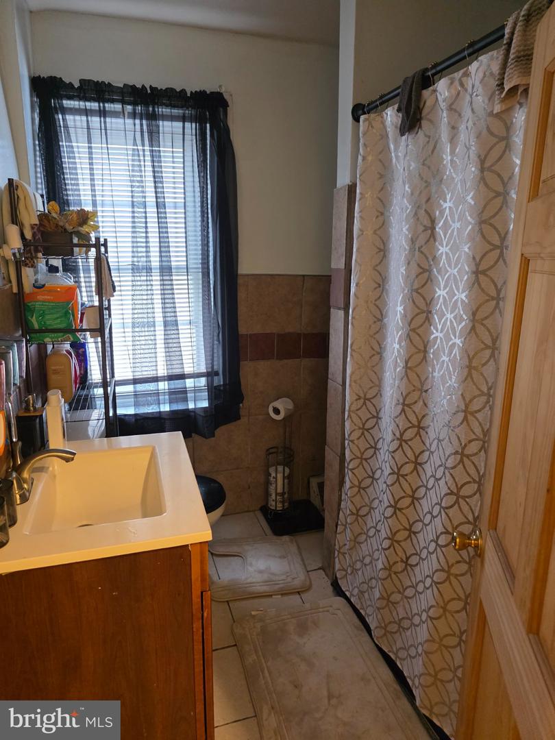 3839 Haverford Ave Property Photo 10