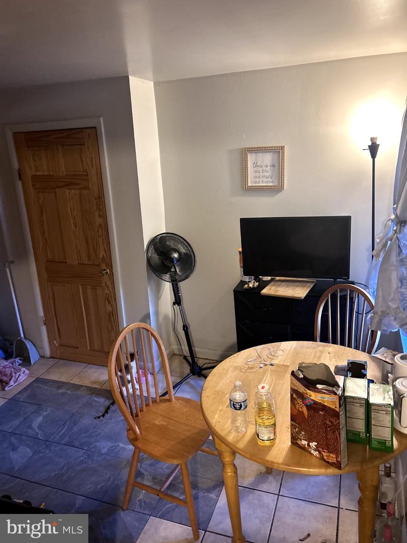 3839 Haverford Ave Property Photo 11