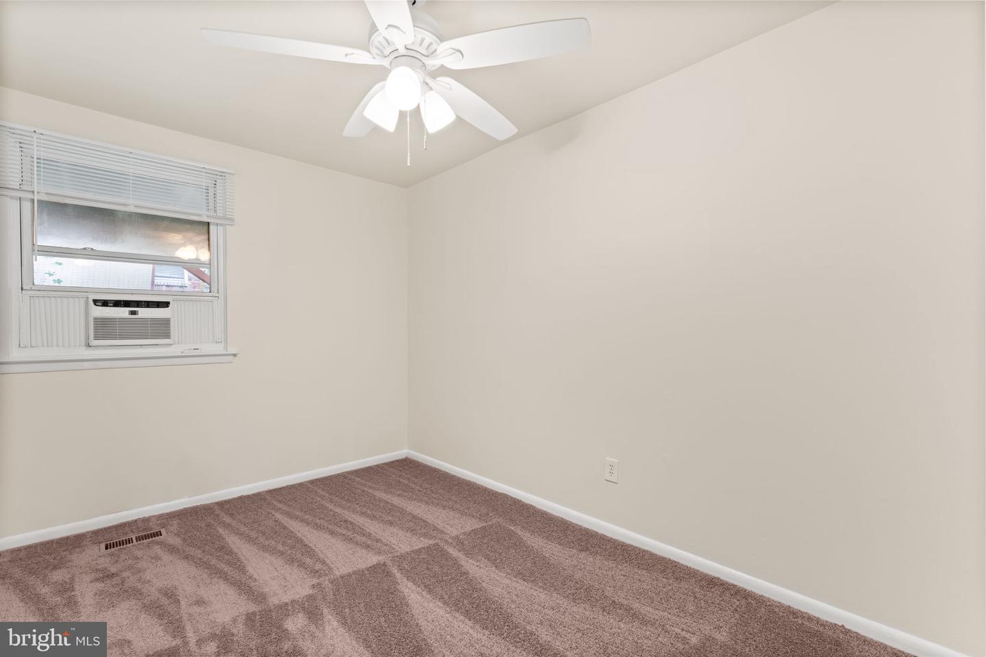 10014 Verree Rd Property Photo 17