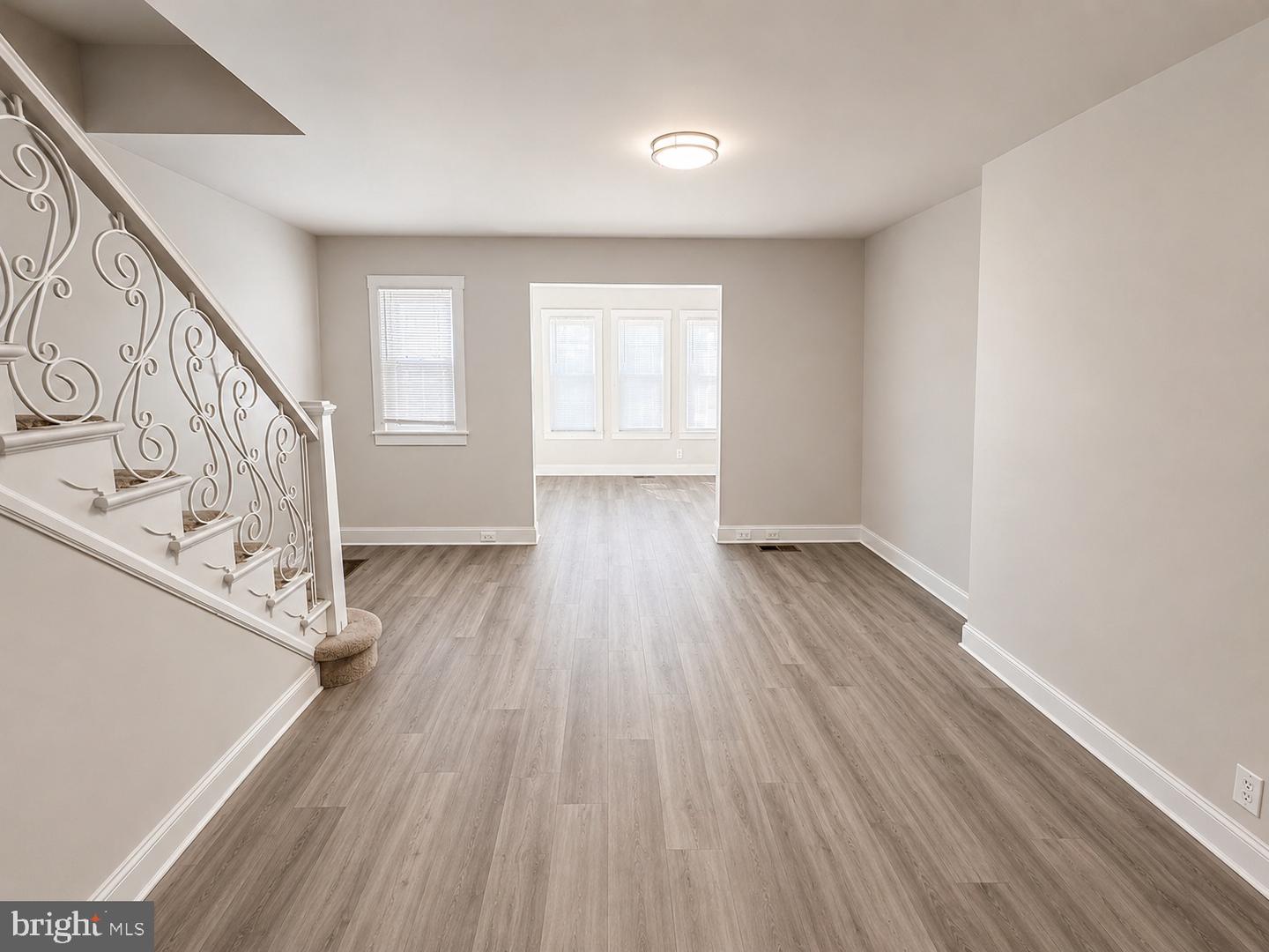 4047 Howland St Property Photo 8