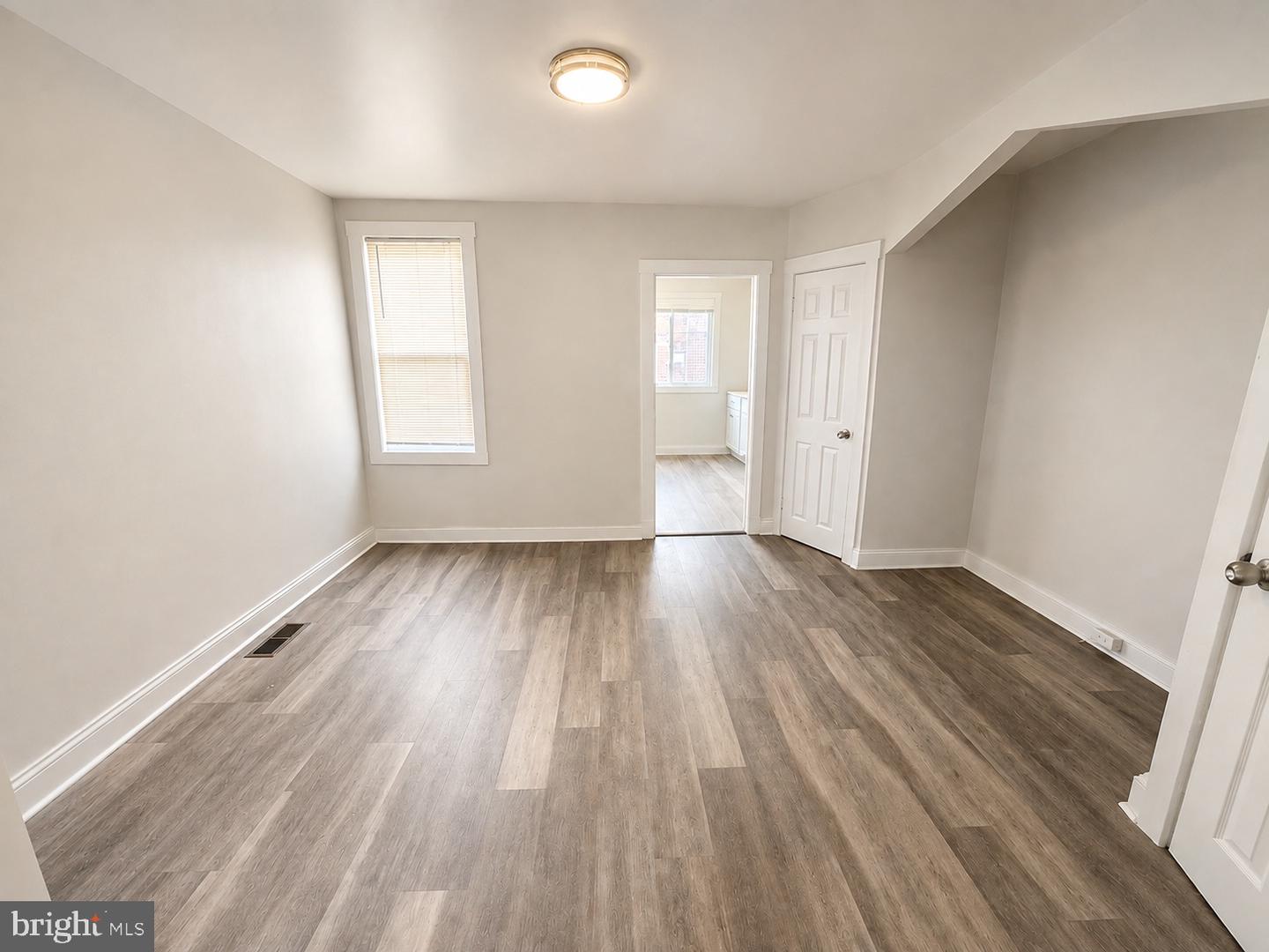 4047 Howland St Property Photo 10