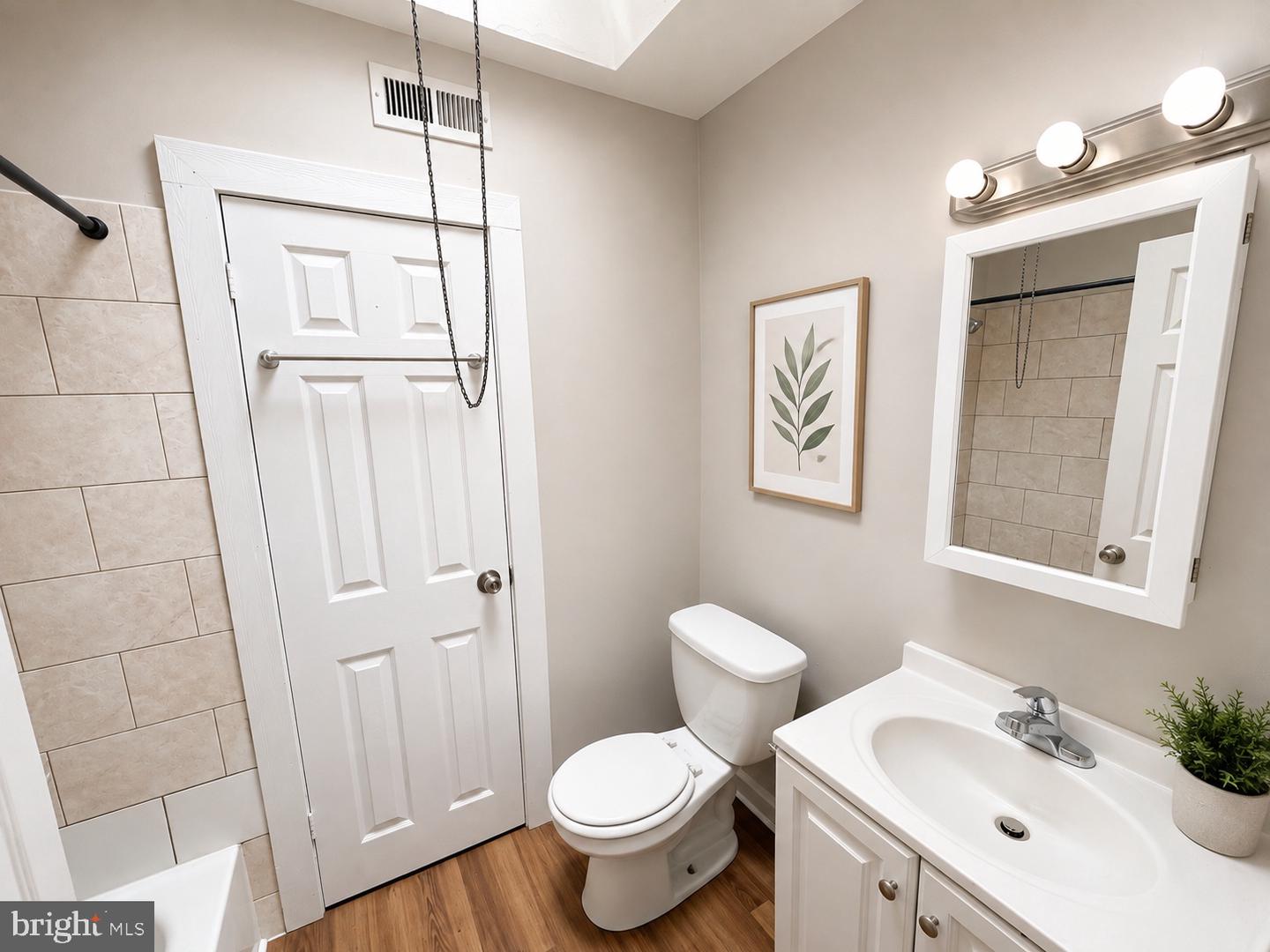 4047 Howland St Property Photo 14