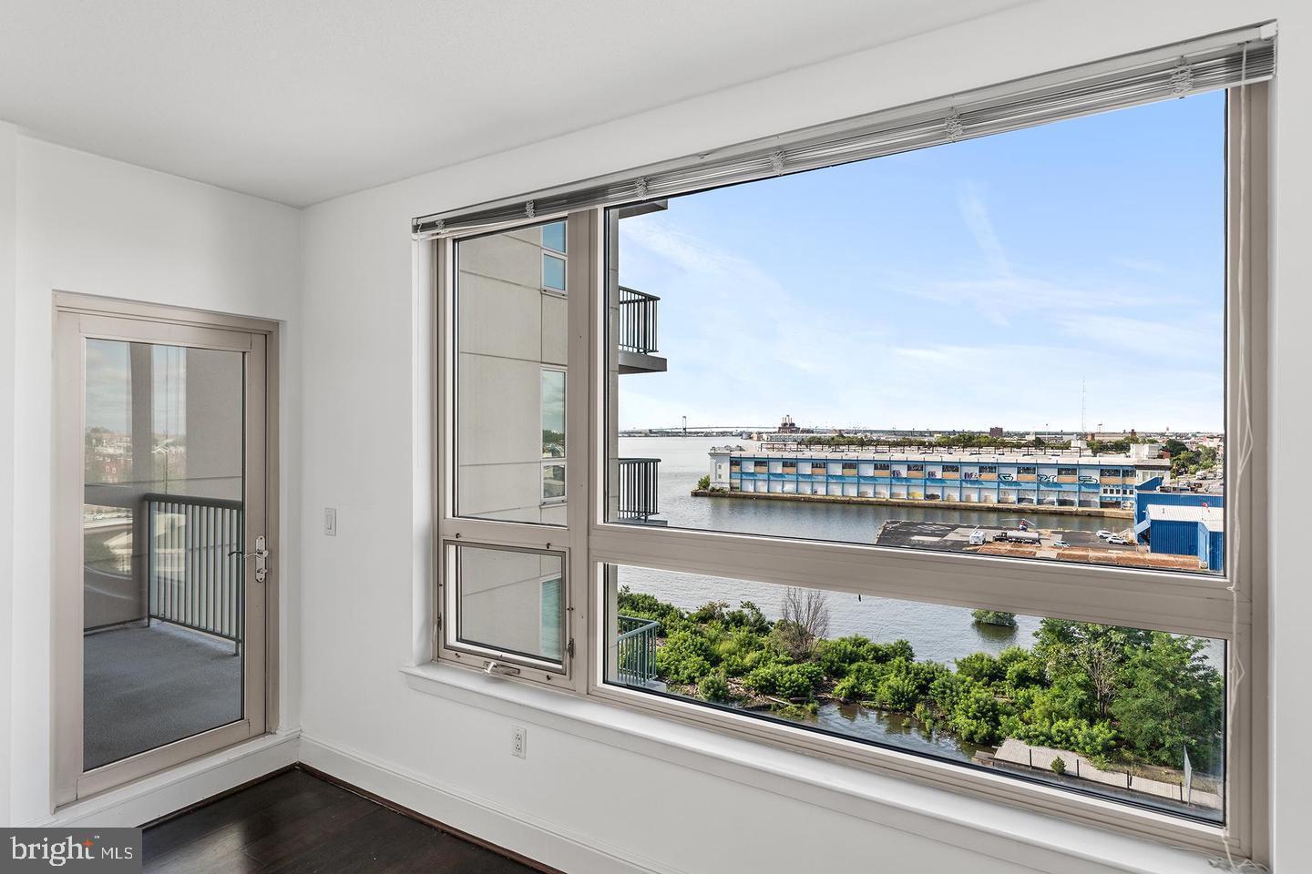 717-00 S Chris Columbus Blvd #709 Property Photo 1