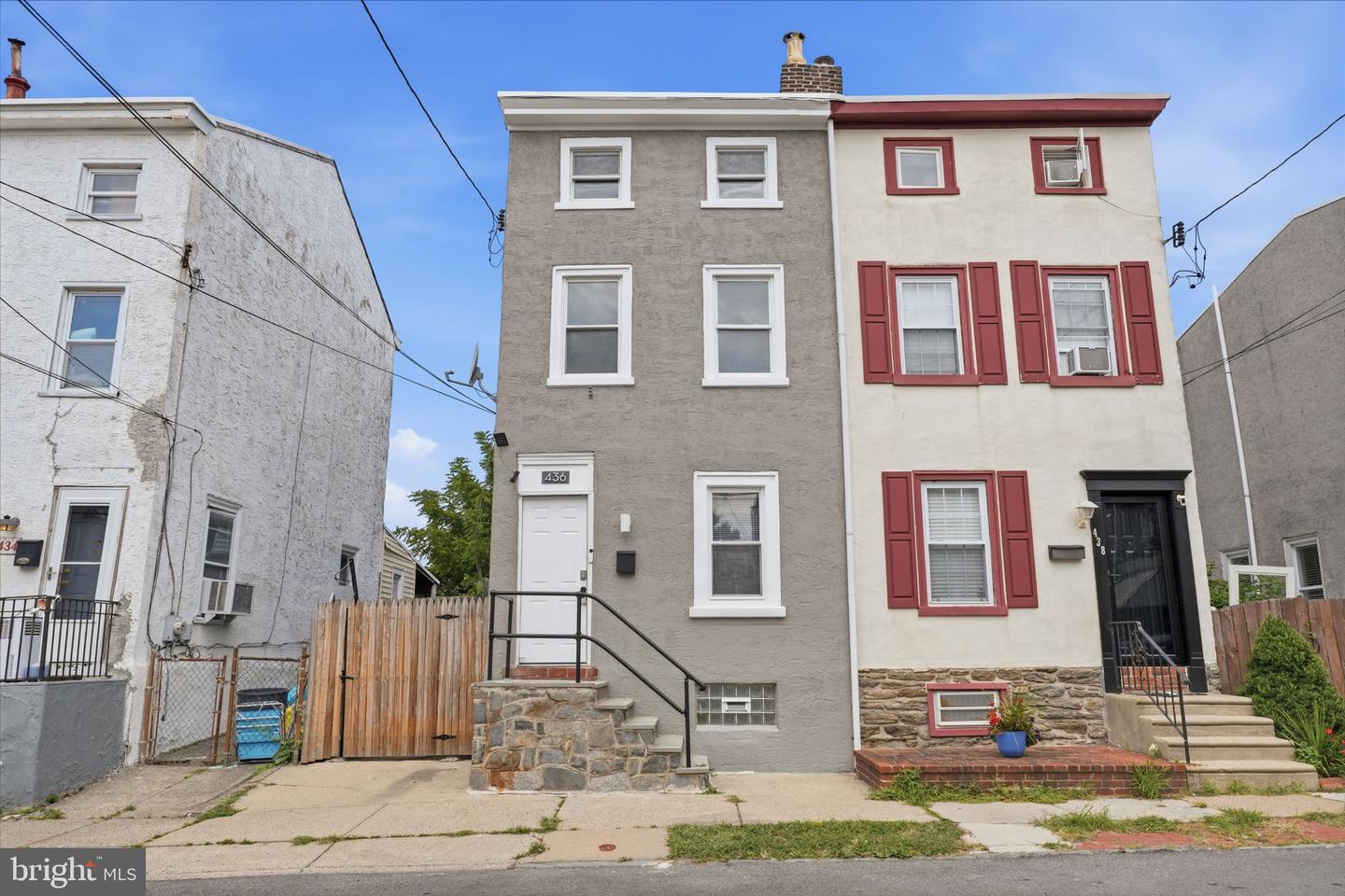 436 Lemonte St Property Photo 1