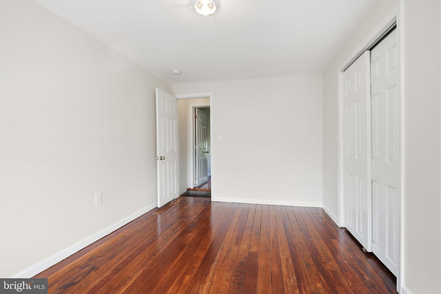 436 Lemonte St Property Photo 14
