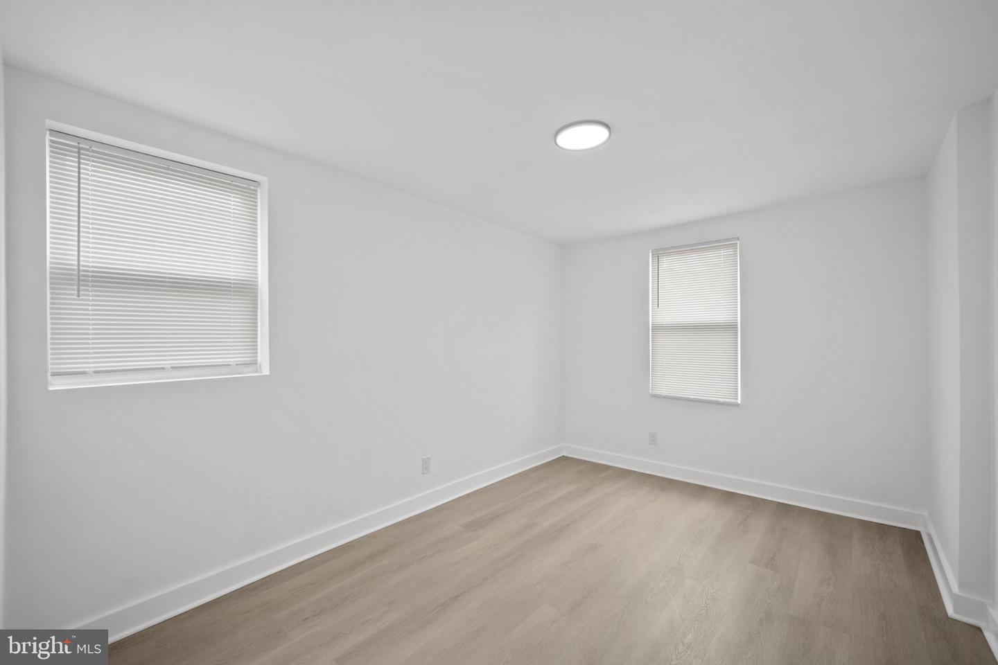 581 1/2 Rosalie St Property Photo 20