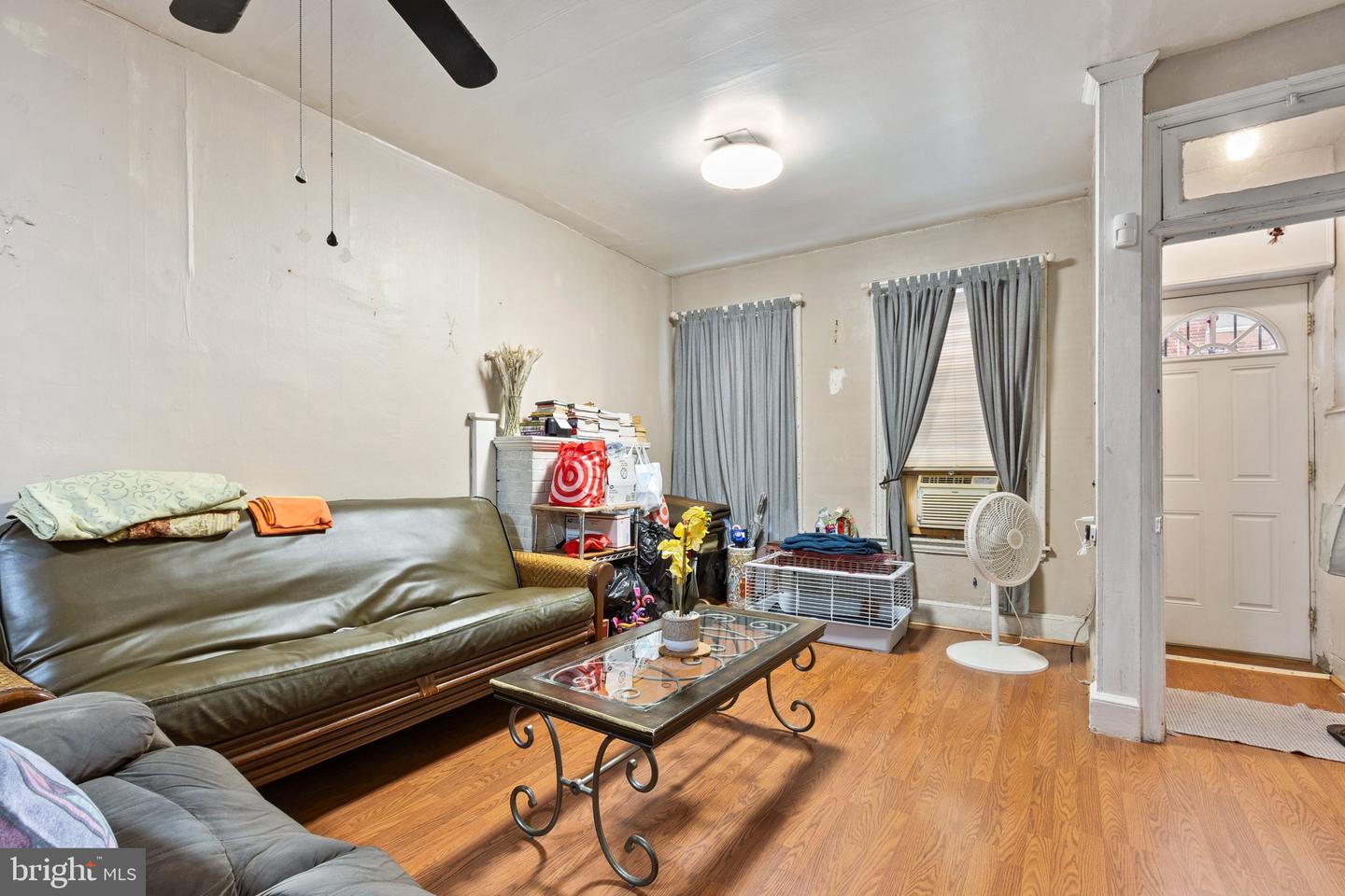 1734 Pierce St Property Photo 4