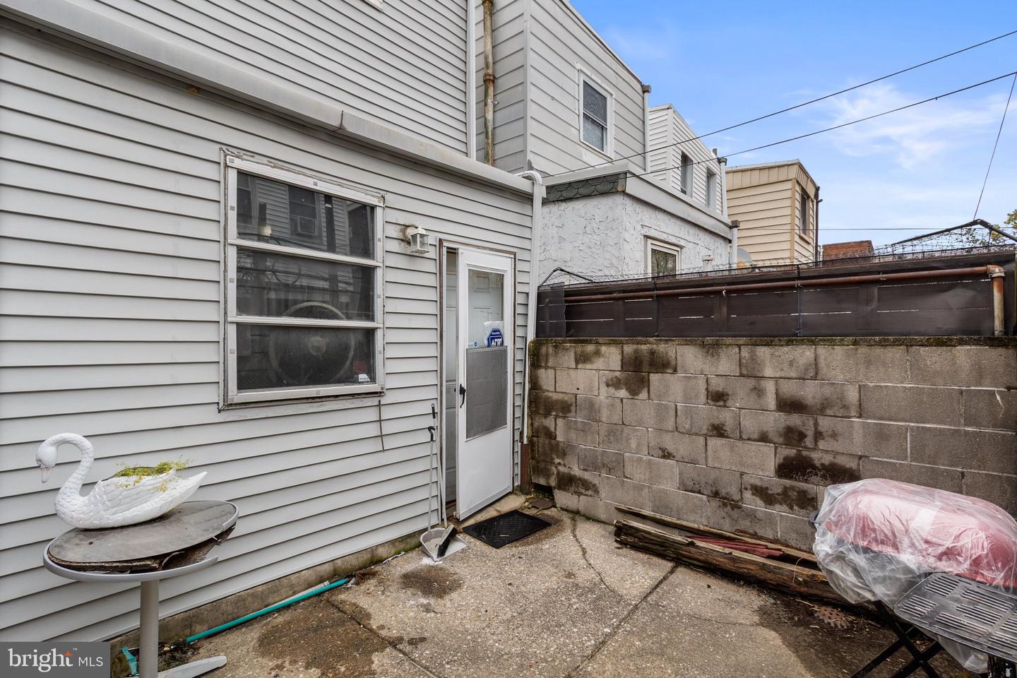 1734 Pierce St Property Photo 17