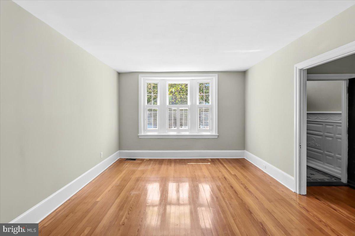 138 Rector St #a Property Photo 3