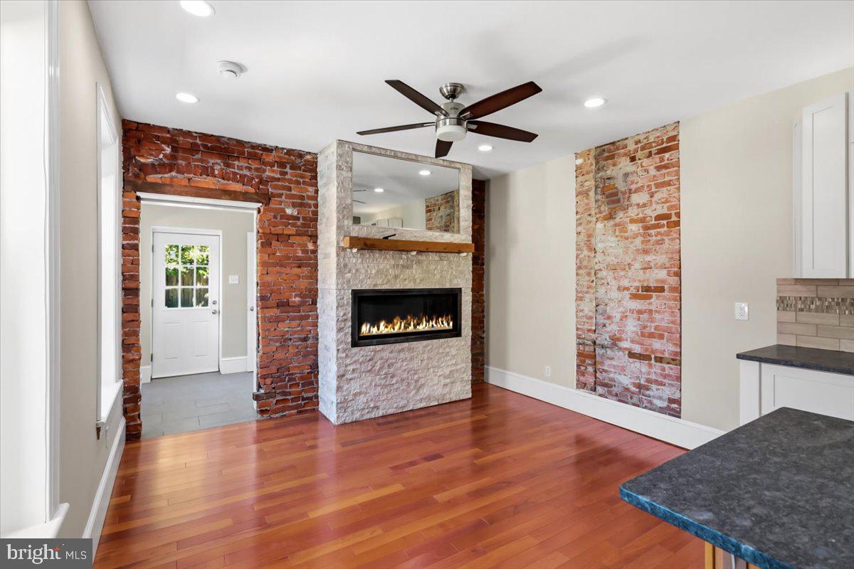 138 Rector St #a Property Photo 11