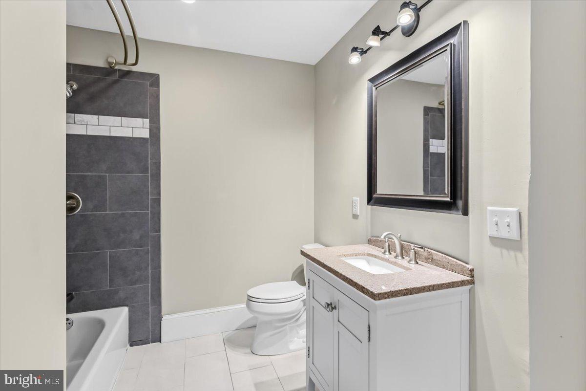 138 Rector St #a Property Photo 17