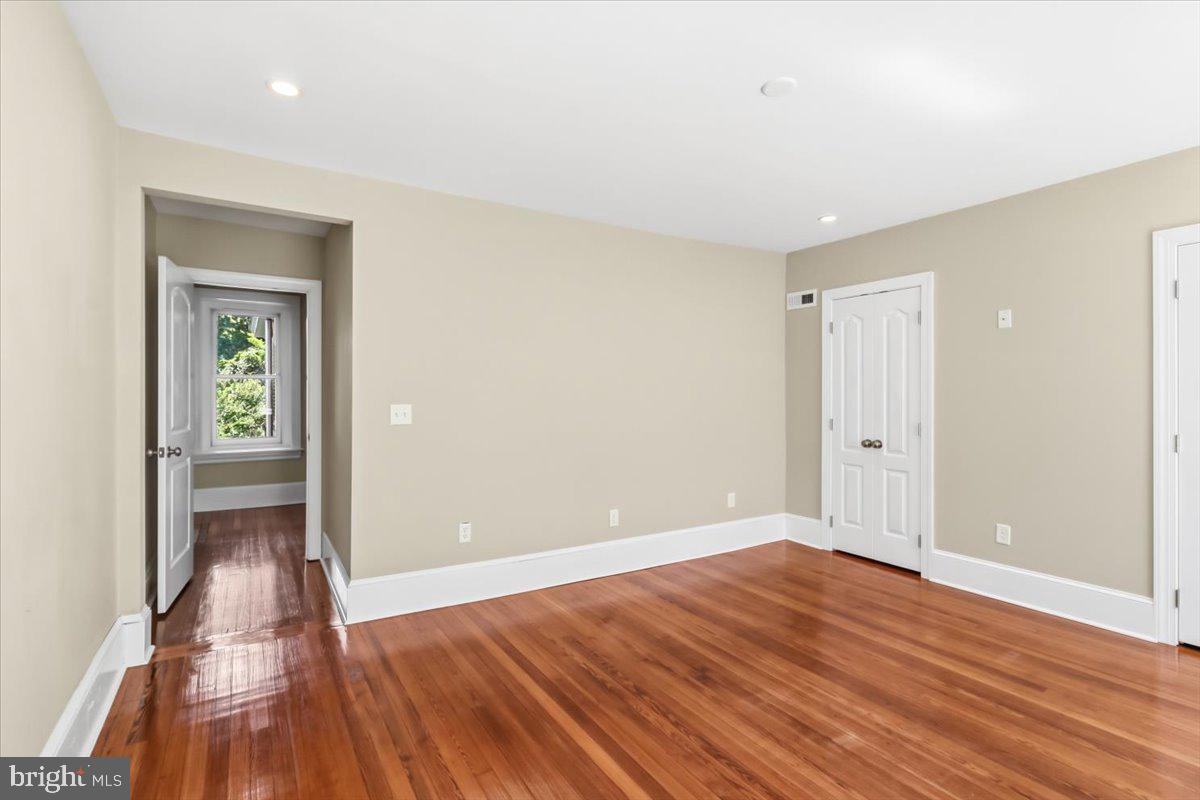 138 Rector St #a Property Photo 18