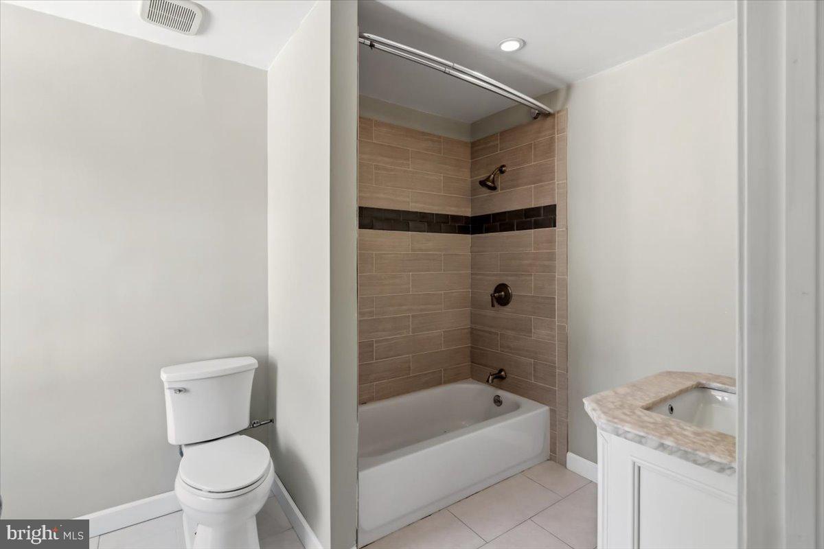 138 Rector St #a Property Photo 25