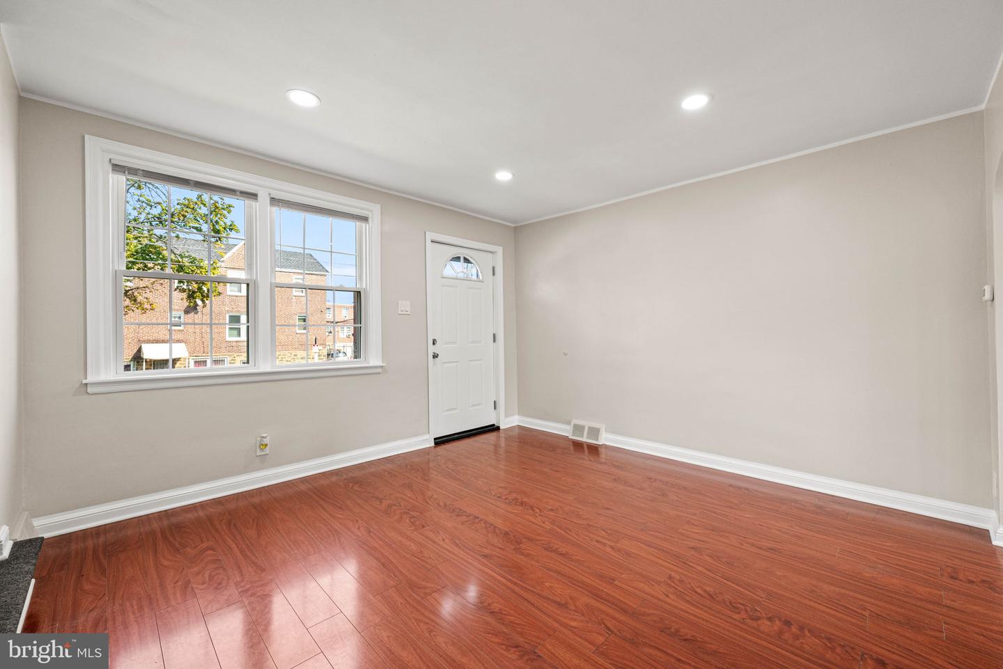 4256 M St Property Photo 3