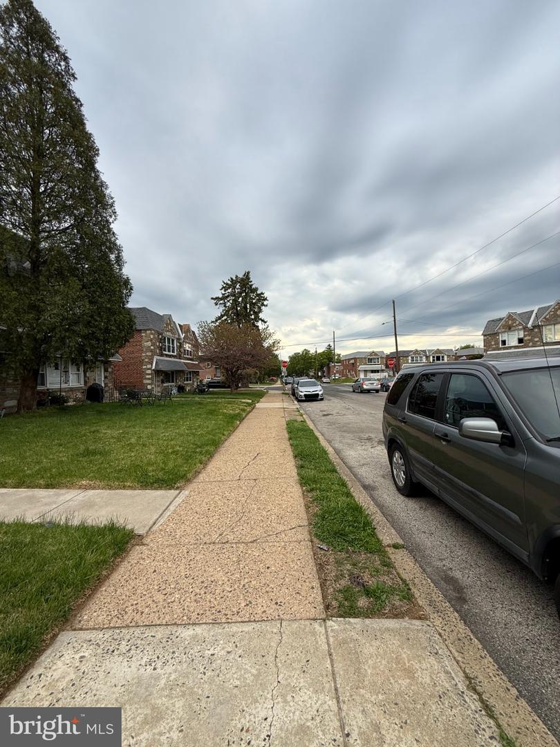 1708 Loney St Property Photo 8