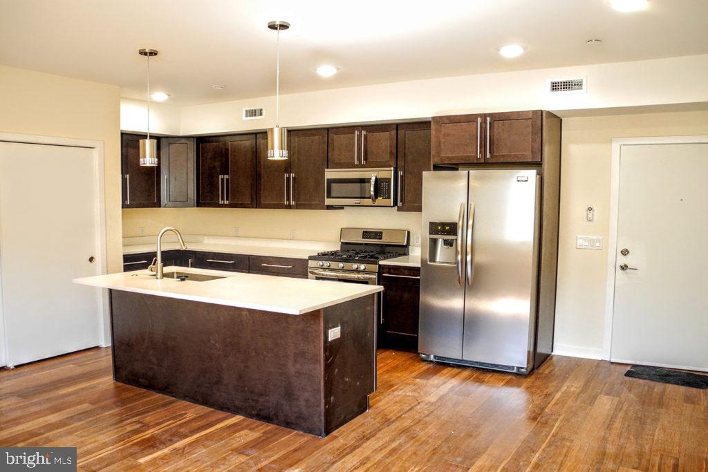 934 S 5th St #unit B2 Property Photo 1