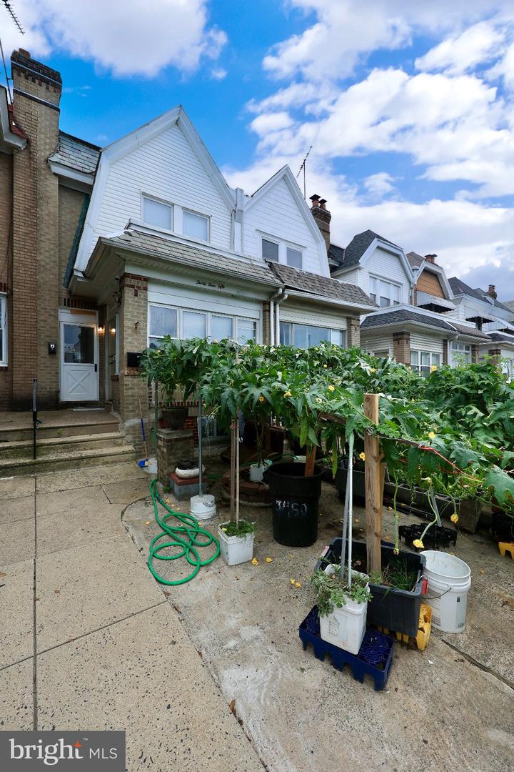 3450 Ryan Ave Property Photo 2
