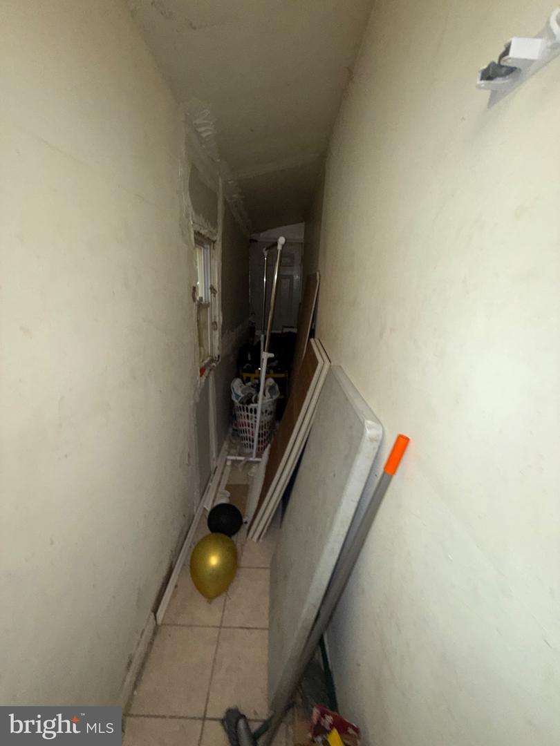 6814 Yocum St Property Photo 13