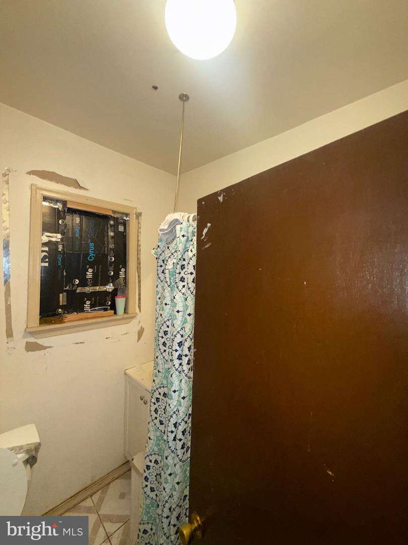 6814 Yocum St Property Photo 30