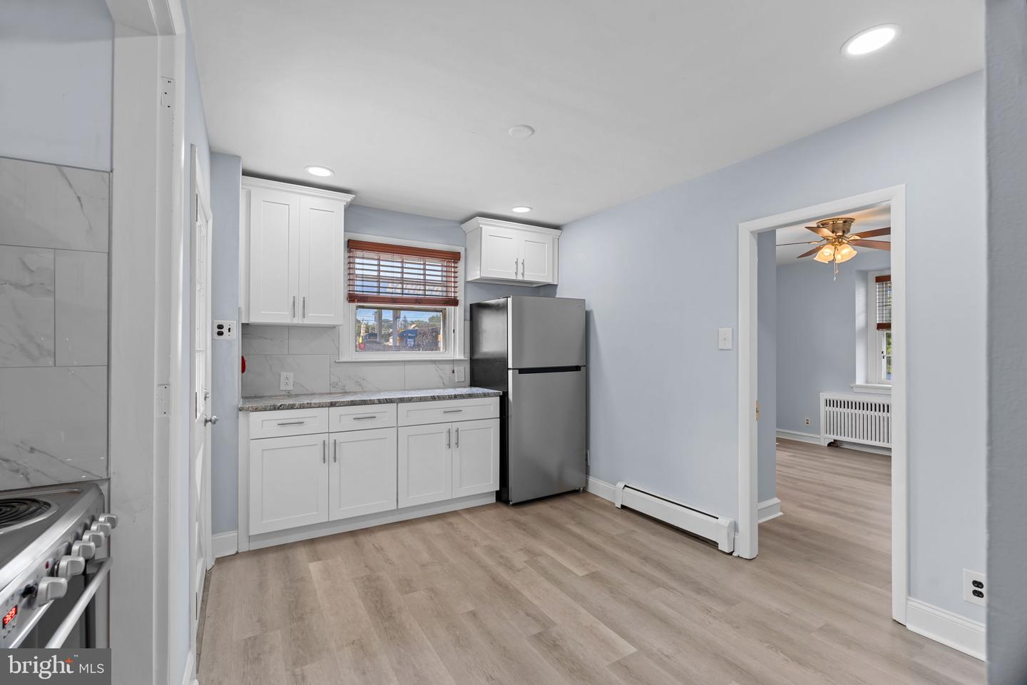 906 Rhawn St Property Photo 14