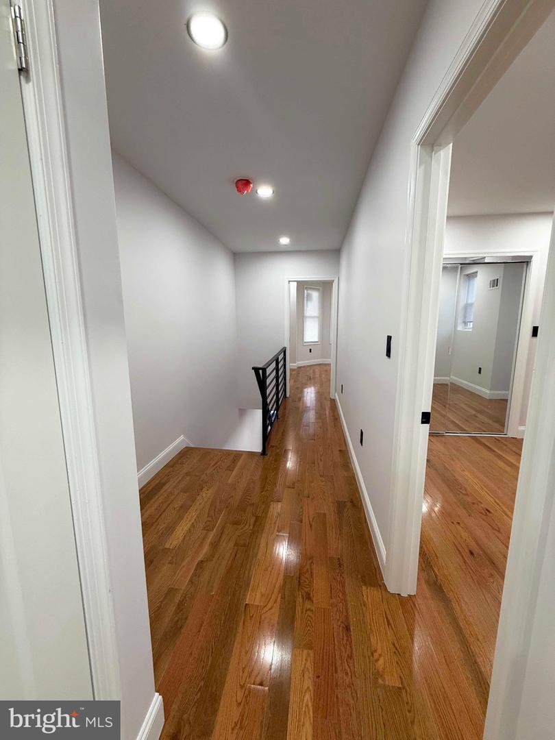510 Westmoreland St Property Photo 17