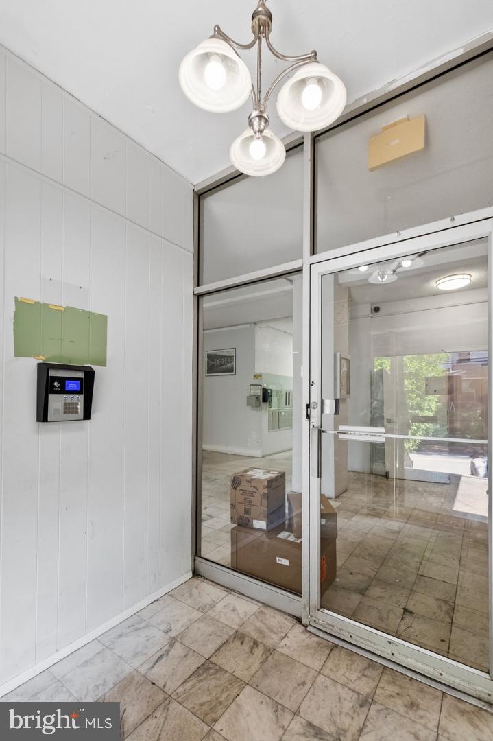5721 Morris St #404 Property Photo 6