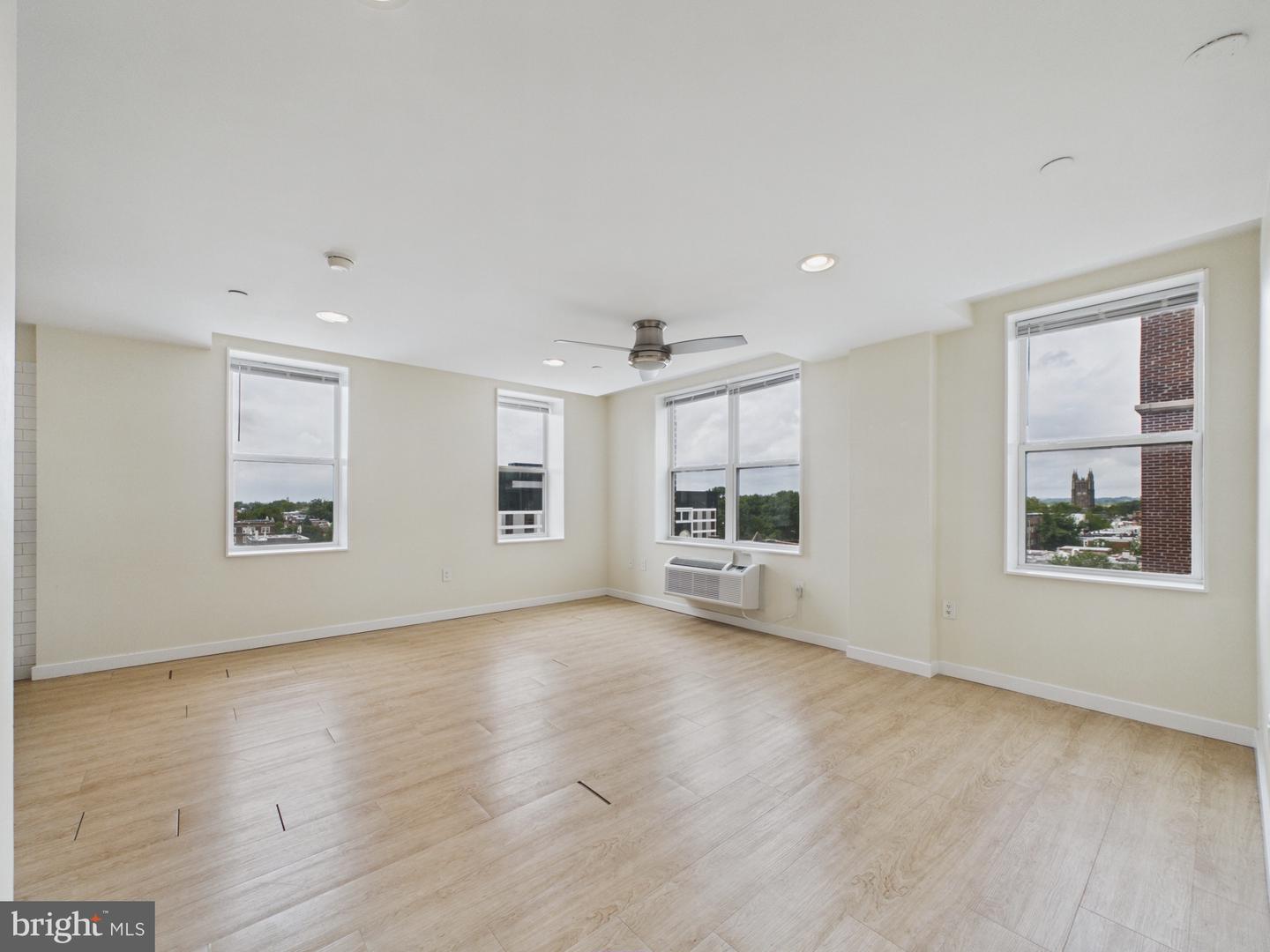 241 S 49th St #715 Property Photo 6