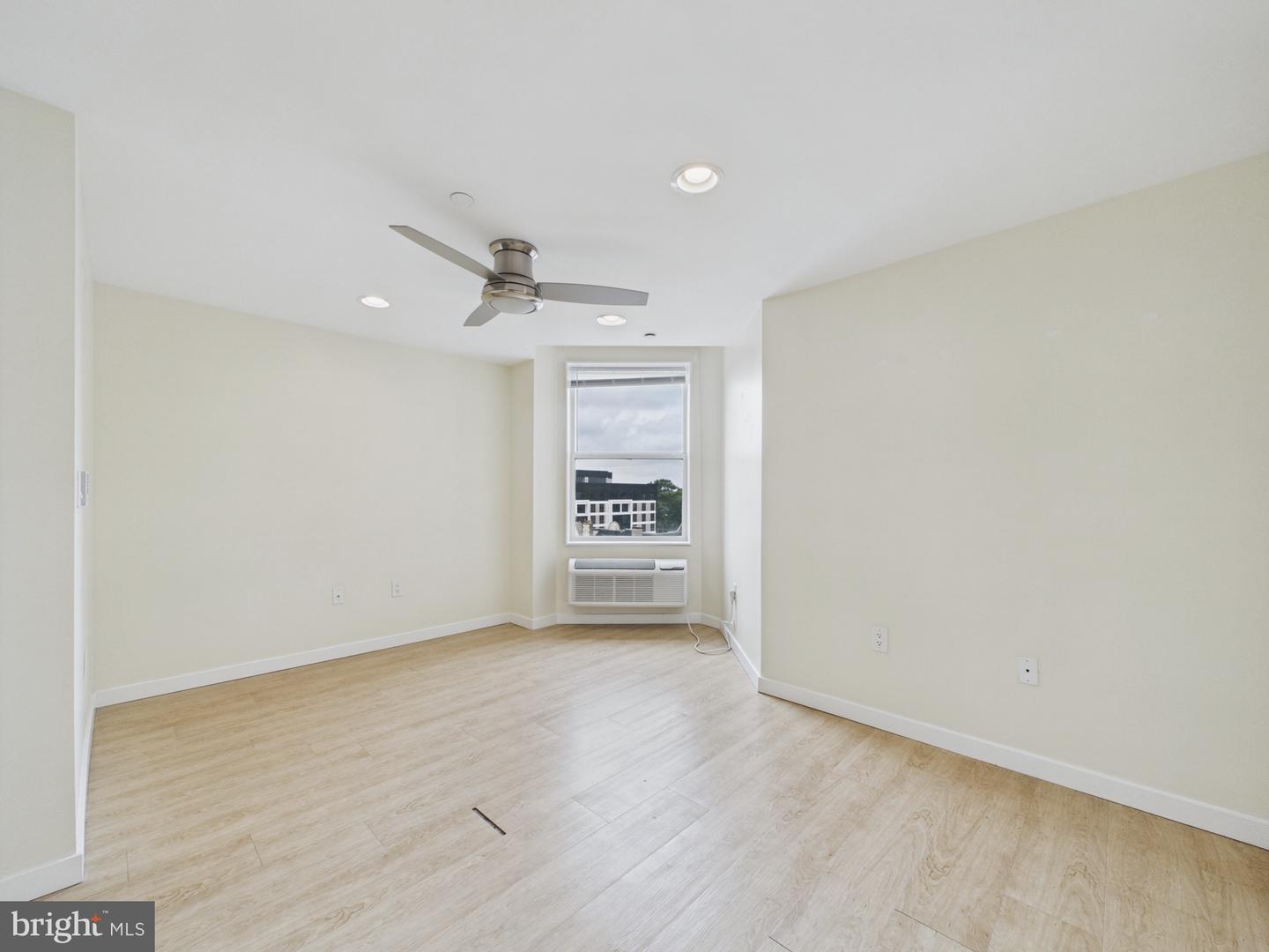 241 S 49th St #715 Property Photo 10
