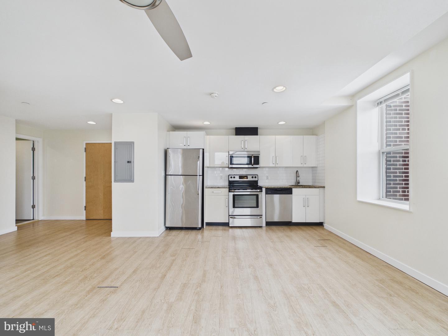 241 S 49th St #715 Property Photo 15