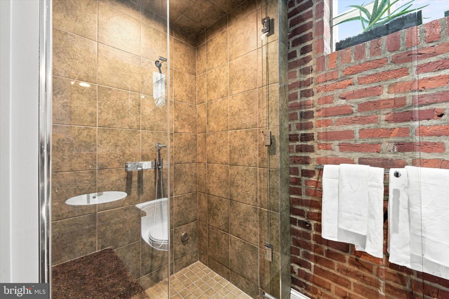 501-7 Vine St #9 Property Photo 20