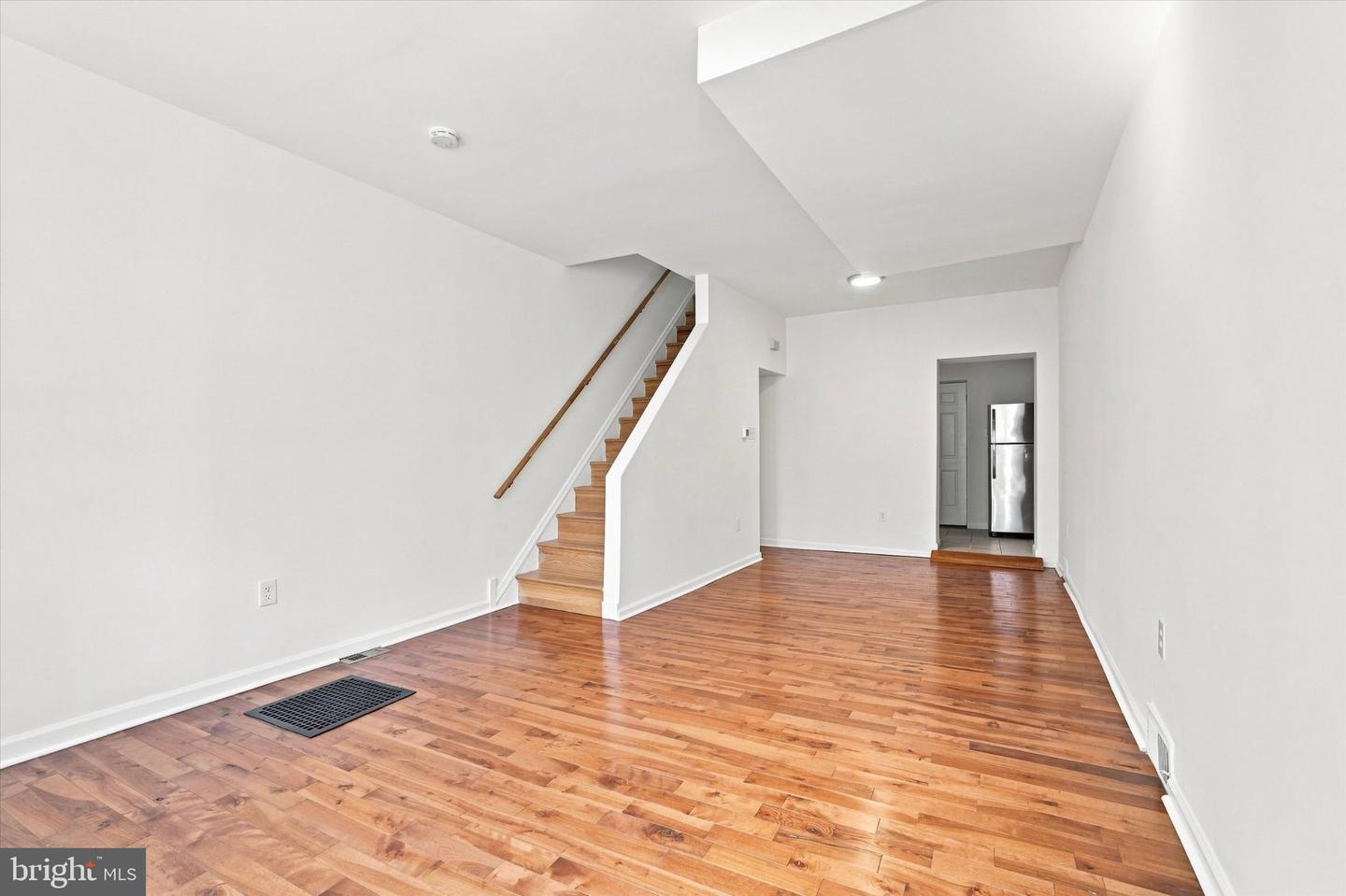 1526 S Lambert St Property Photo 2