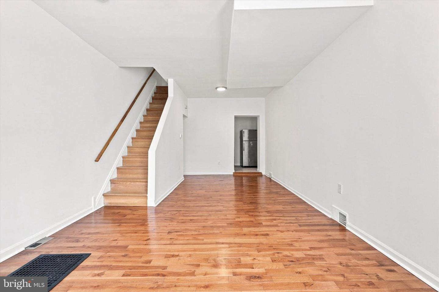 1526 S Lambert St Property Photo 3