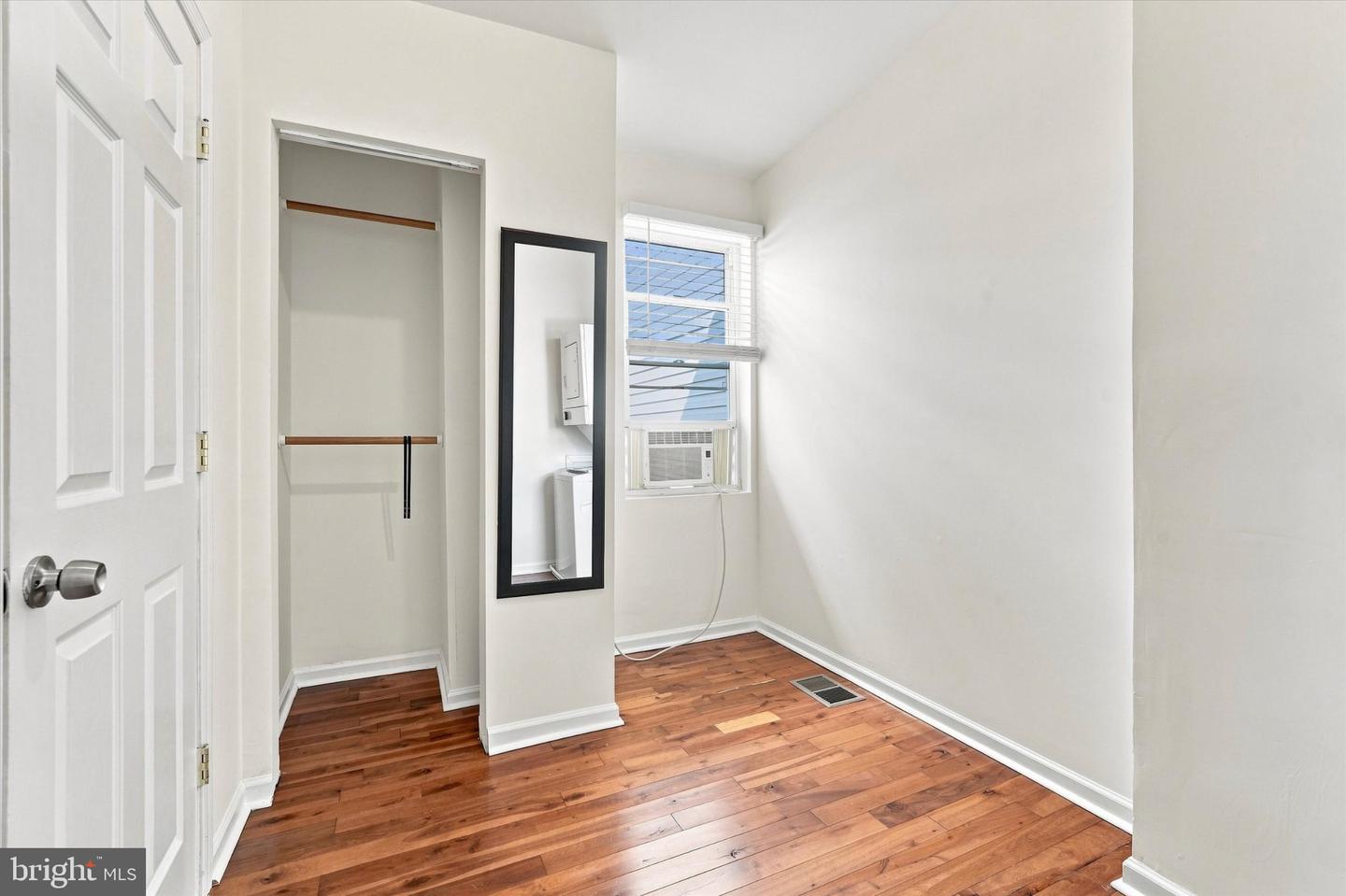 1526 S Lambert St Property Photo 12
