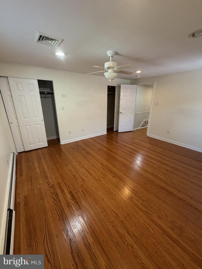 7247 Valley Ave Property Photo 18