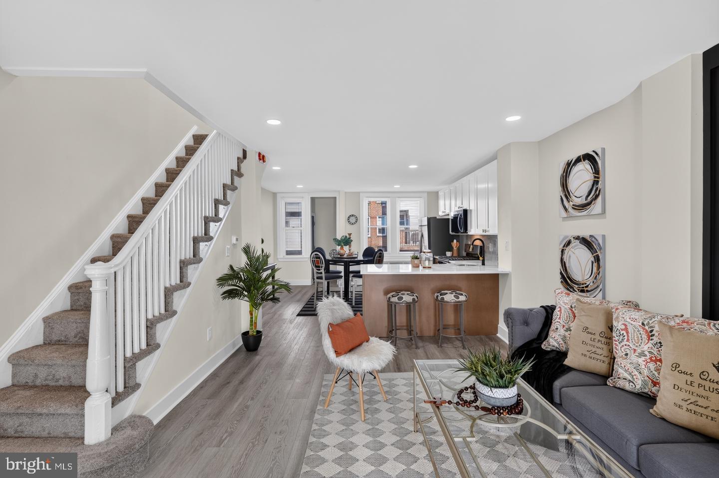 6632 N Uber St Property Photo 1