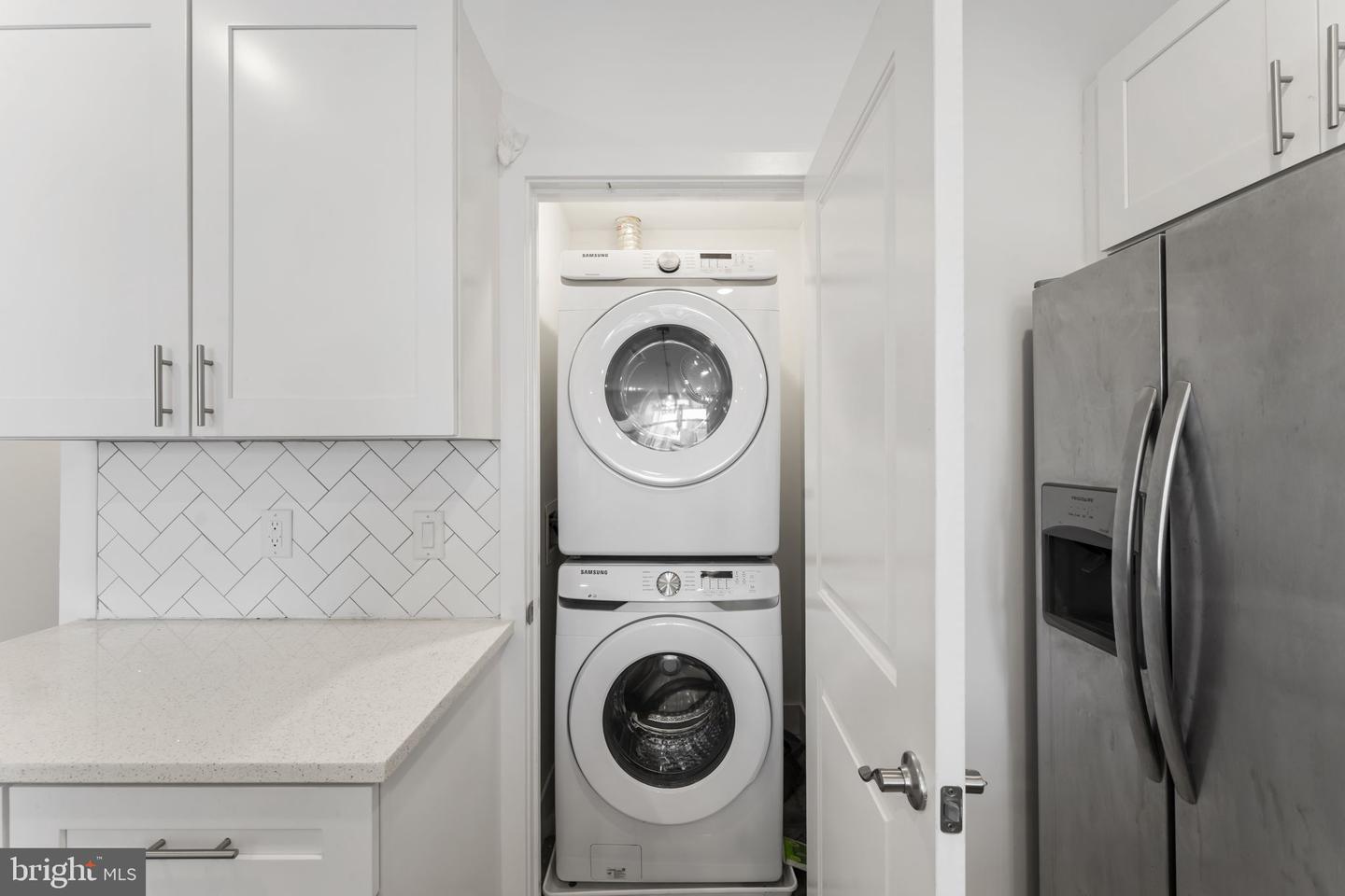 2429 W Thompson St #b Property Photo 19