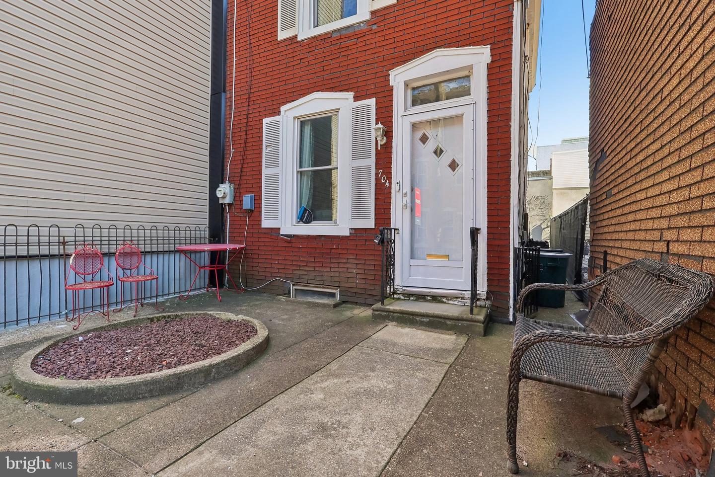 704 Belgrade St Property Photo 3