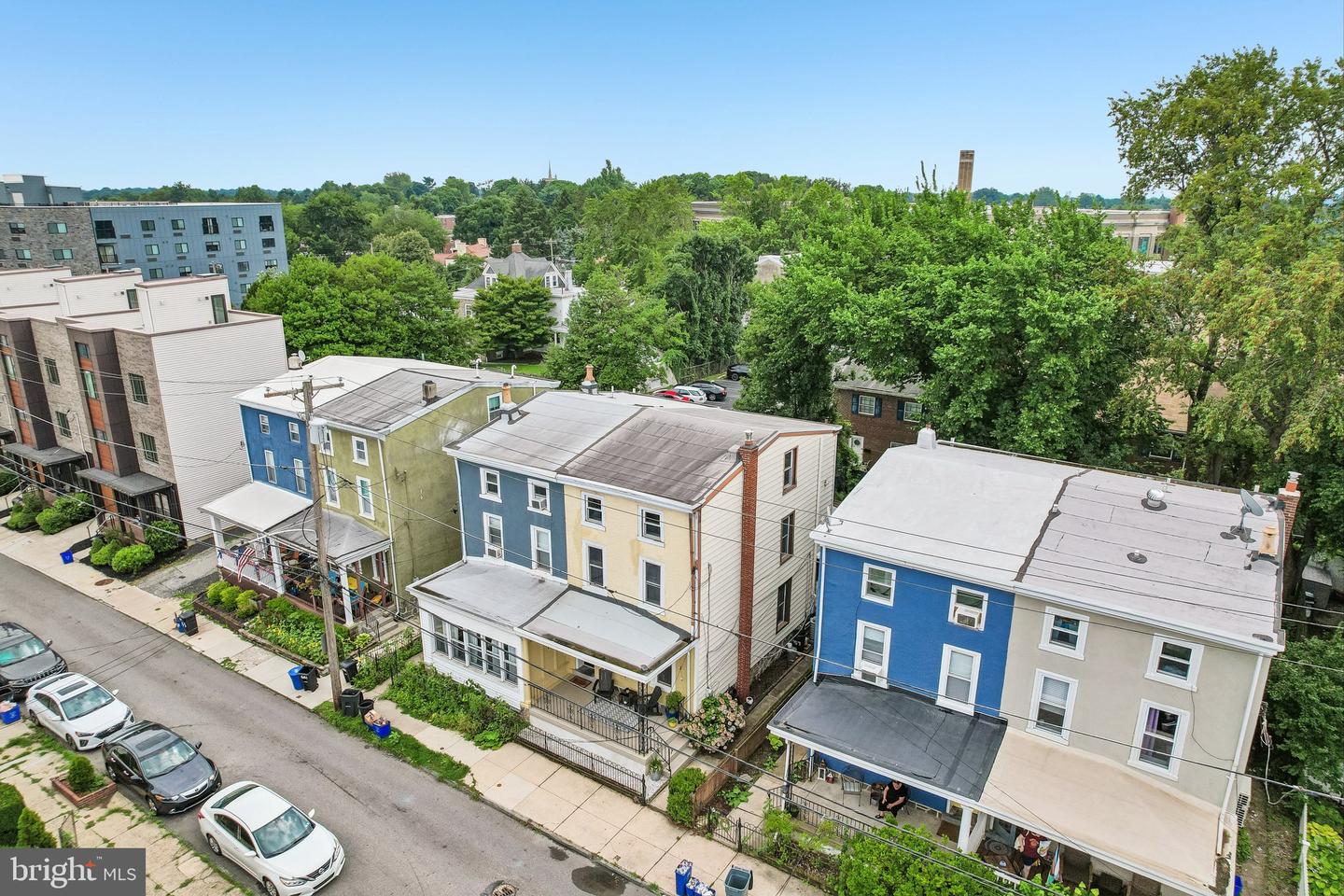 457 Delmar St Property Photo 4