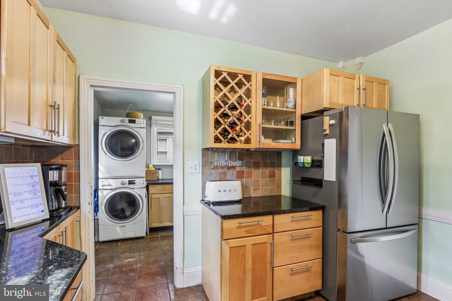 457 Delmar St Property Photo 17