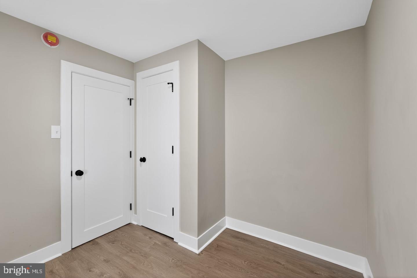1537 Latona St Property Photo 20